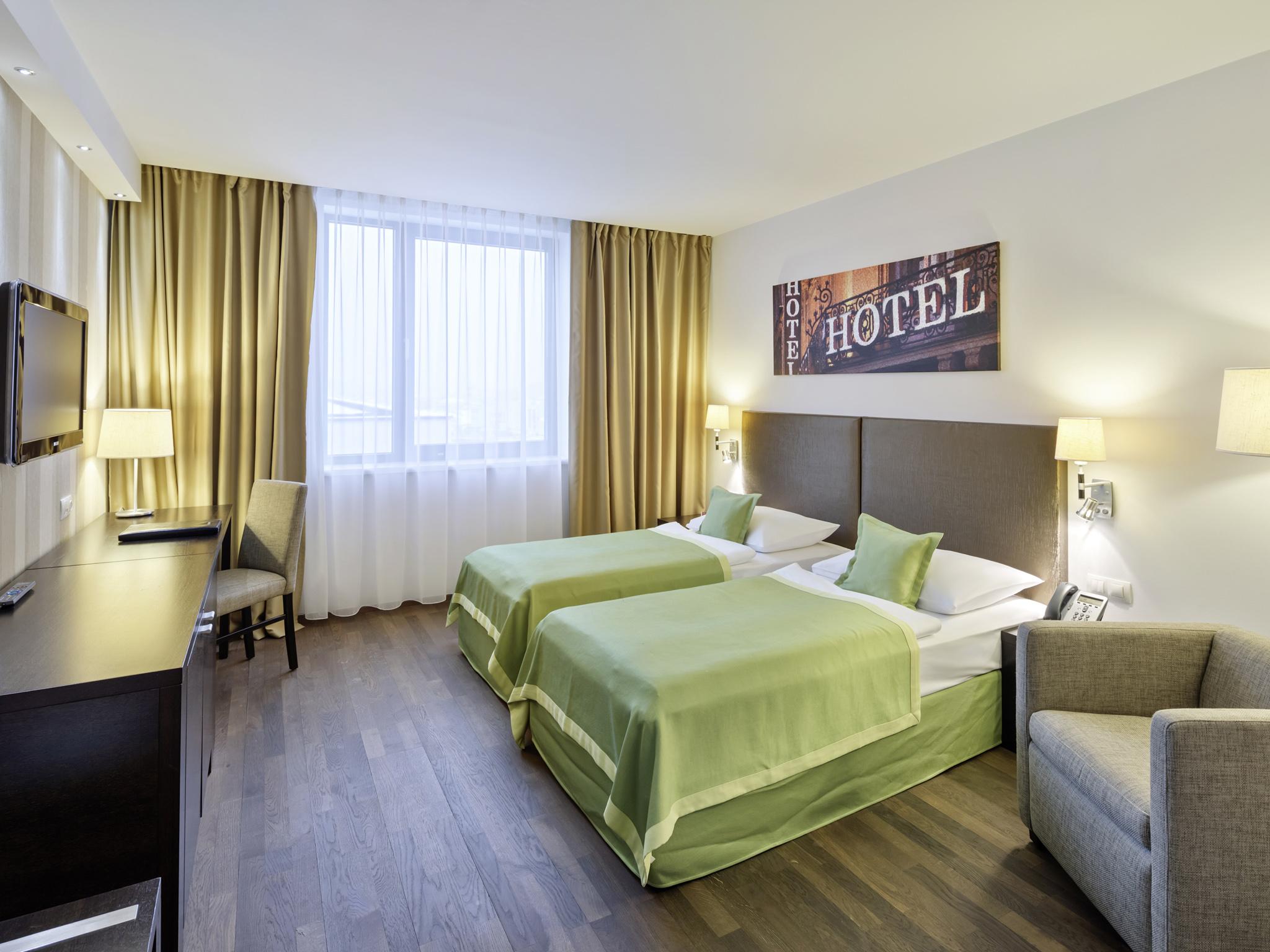 Ac Hotel By Marriott Bratislava Old Town Bagian luar foto