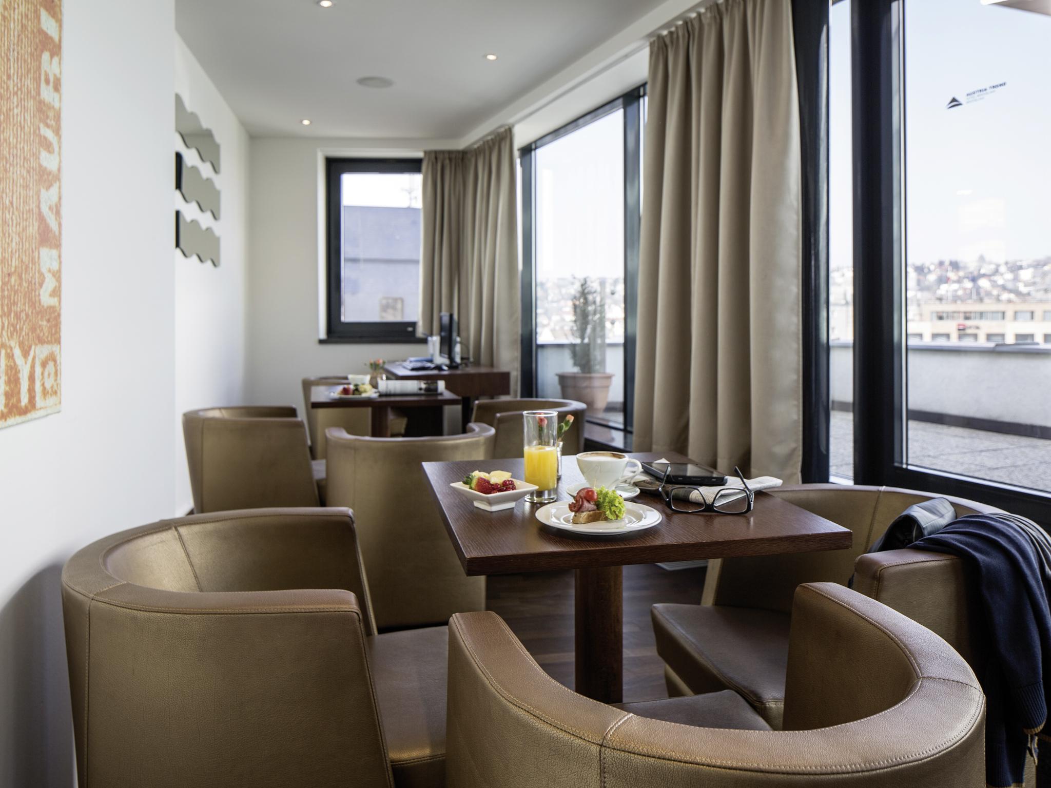Ac Hotel By Marriott Bratislava Old Town Bagian luar foto