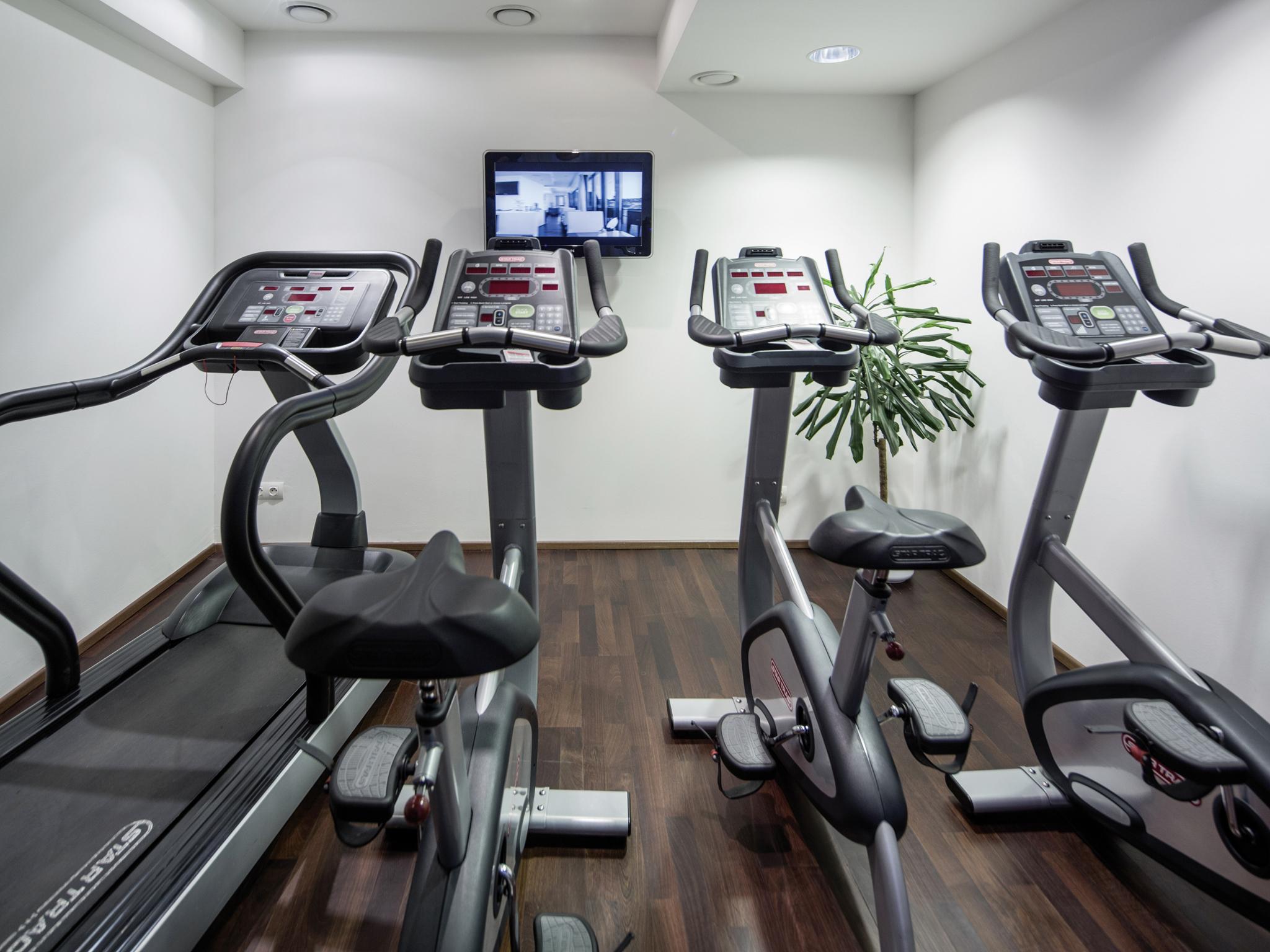Ac Hotel By Marriott Bratislava Old Town Bagian luar foto