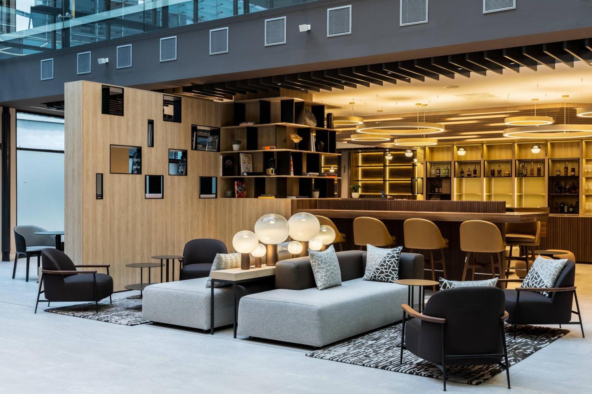Ac Hotel By Marriott Bratislava Old Town Bagian luar foto