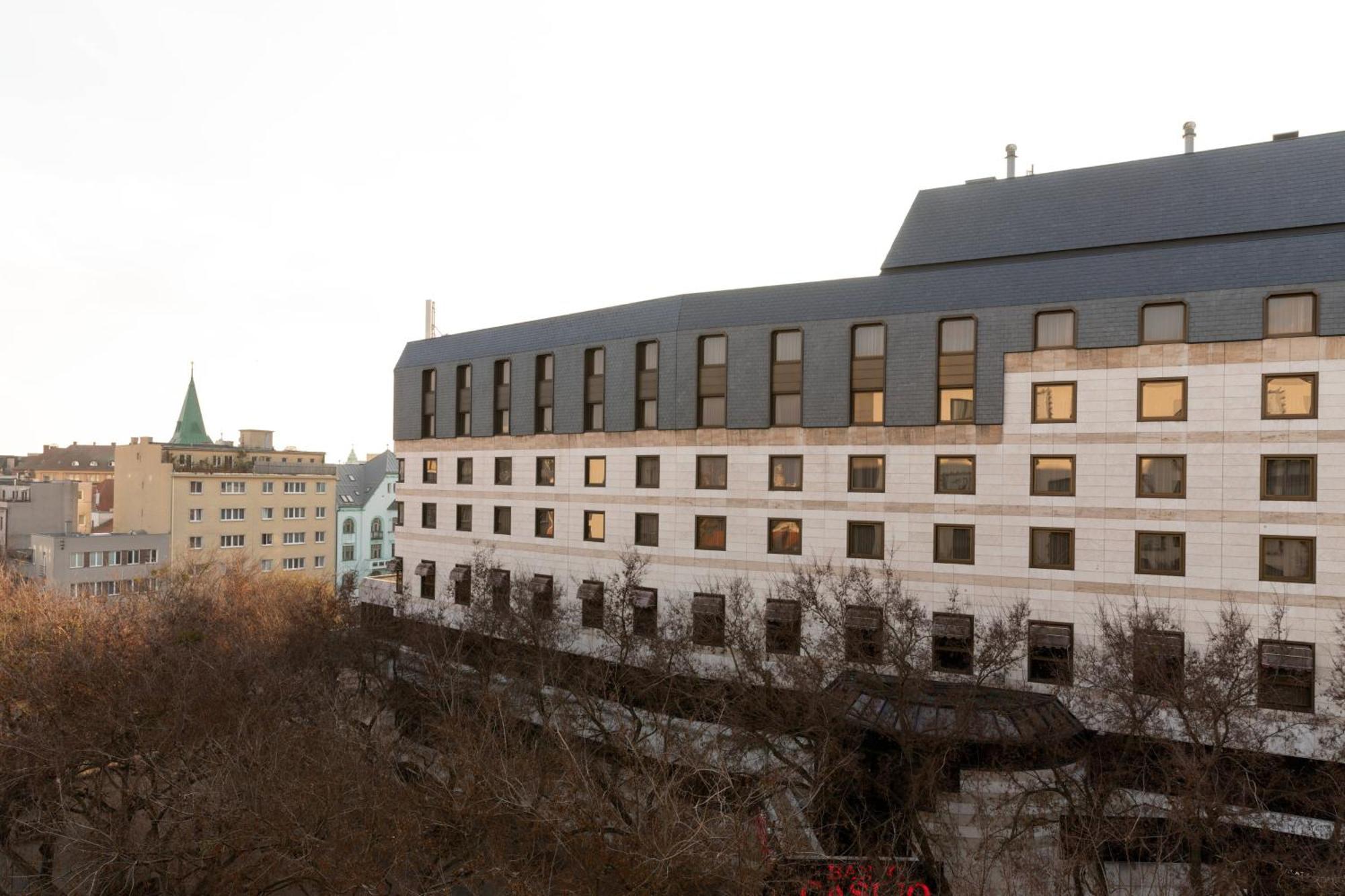 Ac Hotel By Marriott Bratislava Old Town Bagian luar foto